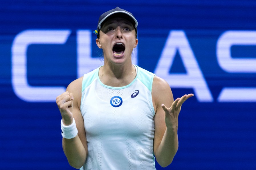 Iga Świątek: The Calm Force Transforming Modern Tennis